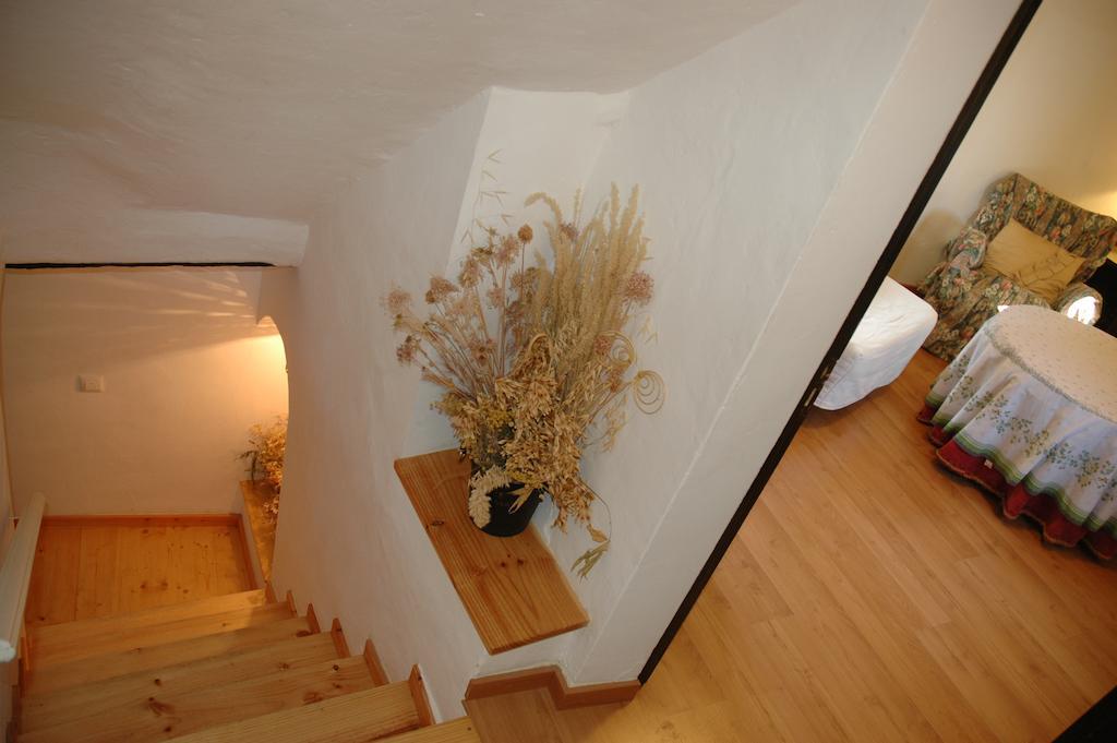 Habitaciones Con Encanto - Cal Alejandro Montsonis Exterior photo