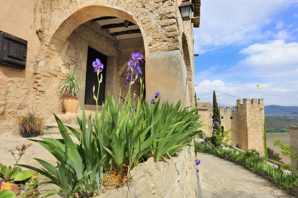 Habitaciones Con Encanto - Cal Alejandro Montsonis Exterior photo